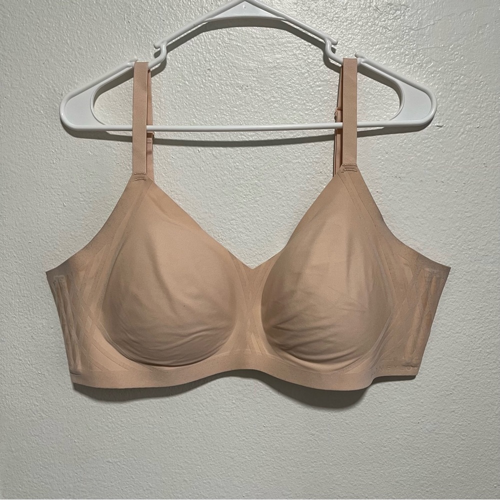 HoneyLove Silhouette Bra 1X 40 C/D Sand Beige Neutral Wireless Lifting Comfort